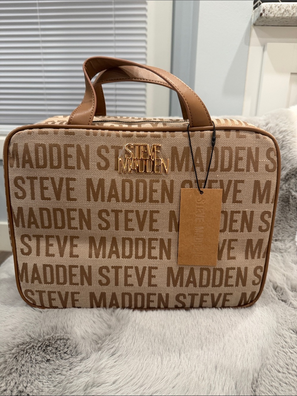 NWT Steve Madden BSQUARE Tan Logo Travel Cosmetic Makeup Case Bag
